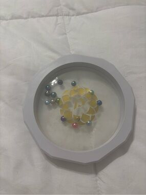 Floating pearl Display Frame - White with Multicolor Beads
